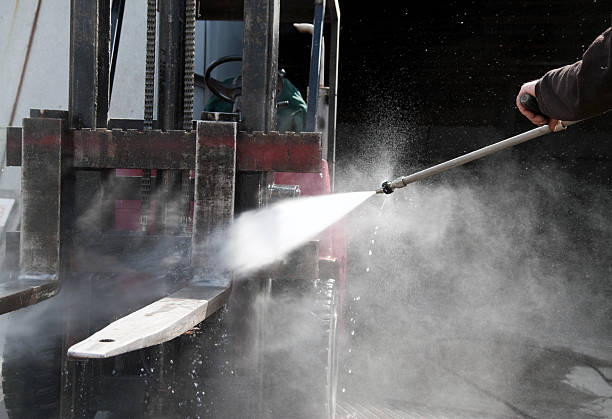 Best Dumpster Area Cleaning  in Manhasset Hills, NY